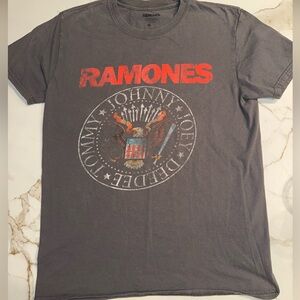 Ramones Band Tee | Vintage-Wash Graphic T-Shirt | Size M 🎸